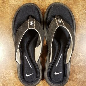 Nike Sandals - Size 6